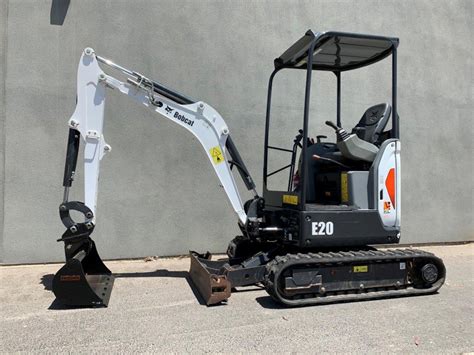 2015 bobcat e20 mini excavator|bobcat mini excavator size chart.